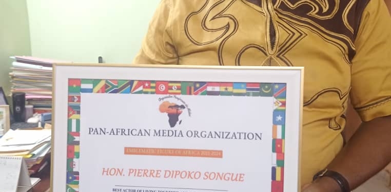 Pierre Dipoko Songue : Le Sénateur qui fait la fierté du canton Bakoko