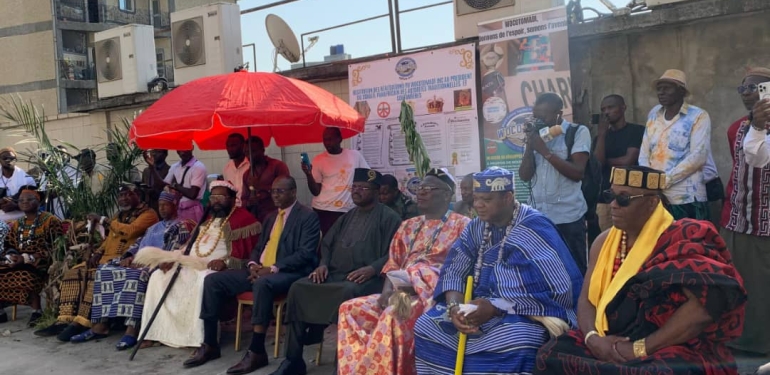 « Les gardiens de la tradition africaine se réunissent à Douala : Un appel à l’unité et au développement »